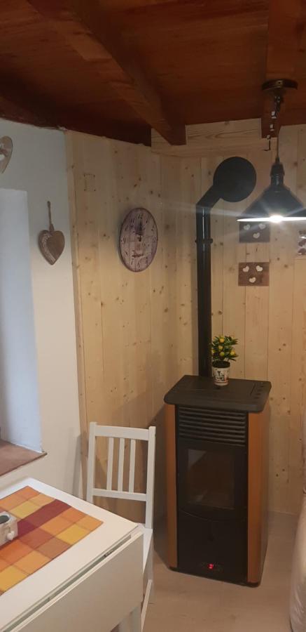 Villa Ca' Du Barbe: Tra Le Alpi E Il Mare Mendatica Exterior foto